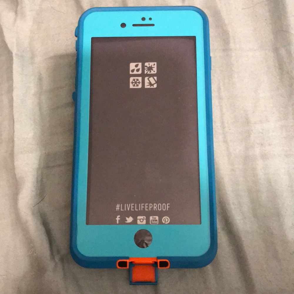 Brand new! iPhone 7 + case